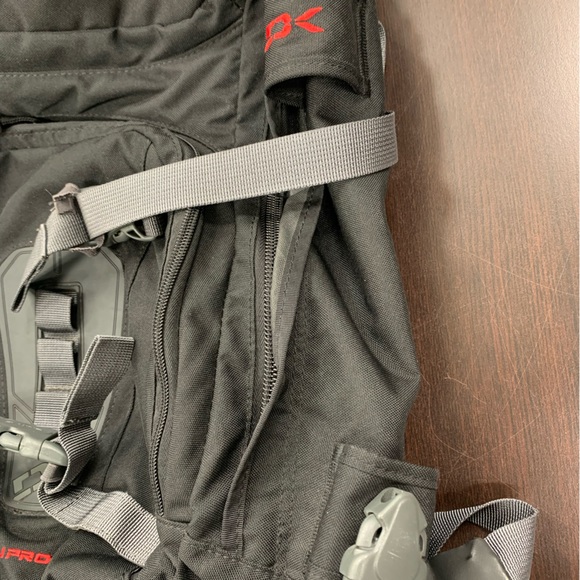 Dakine Heli Pro Ski/Snowboard Backpack (New) - Picture 6 of 10